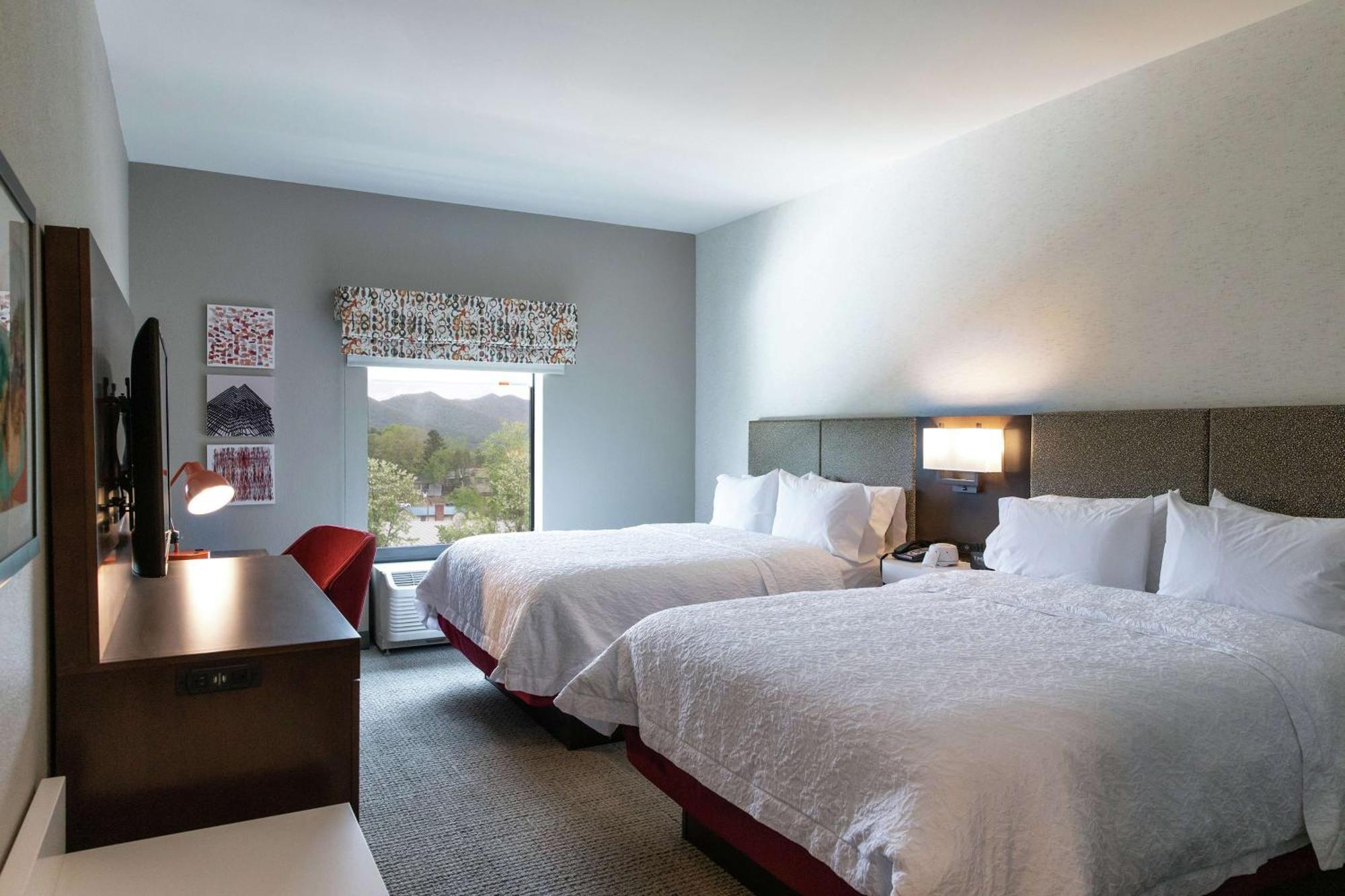 Hampton Inn Black Mountain Ngoại thất bức ảnh