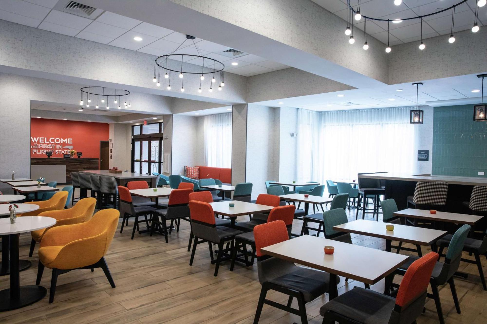 Hampton Inn Black Mountain Ngoại thất bức ảnh